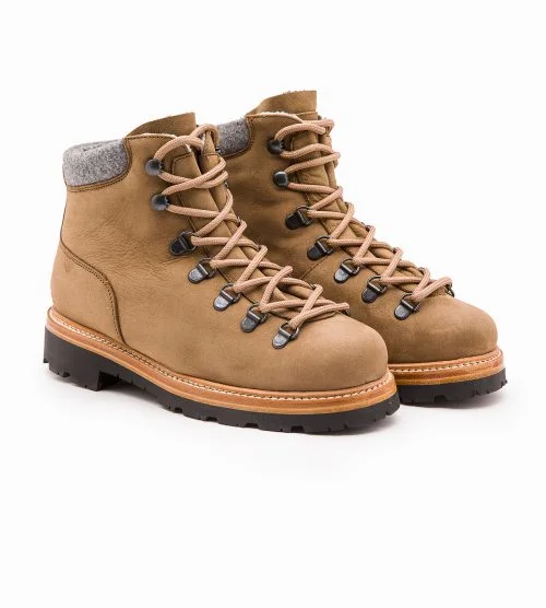 chamonix-bv-nabuk-mole-pair-alligned