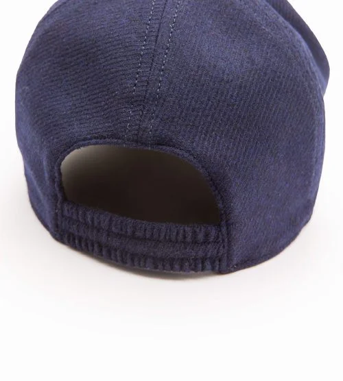 Baseball cap made of cashmere eclipse blue with water repellent