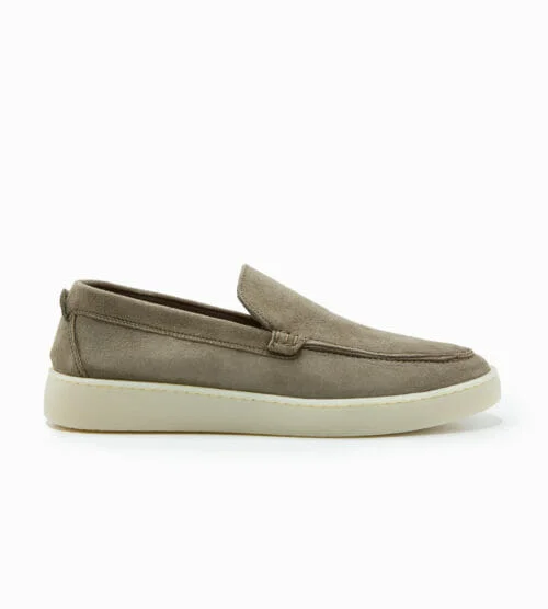 St-Bart-LS-mole-suede-long-side